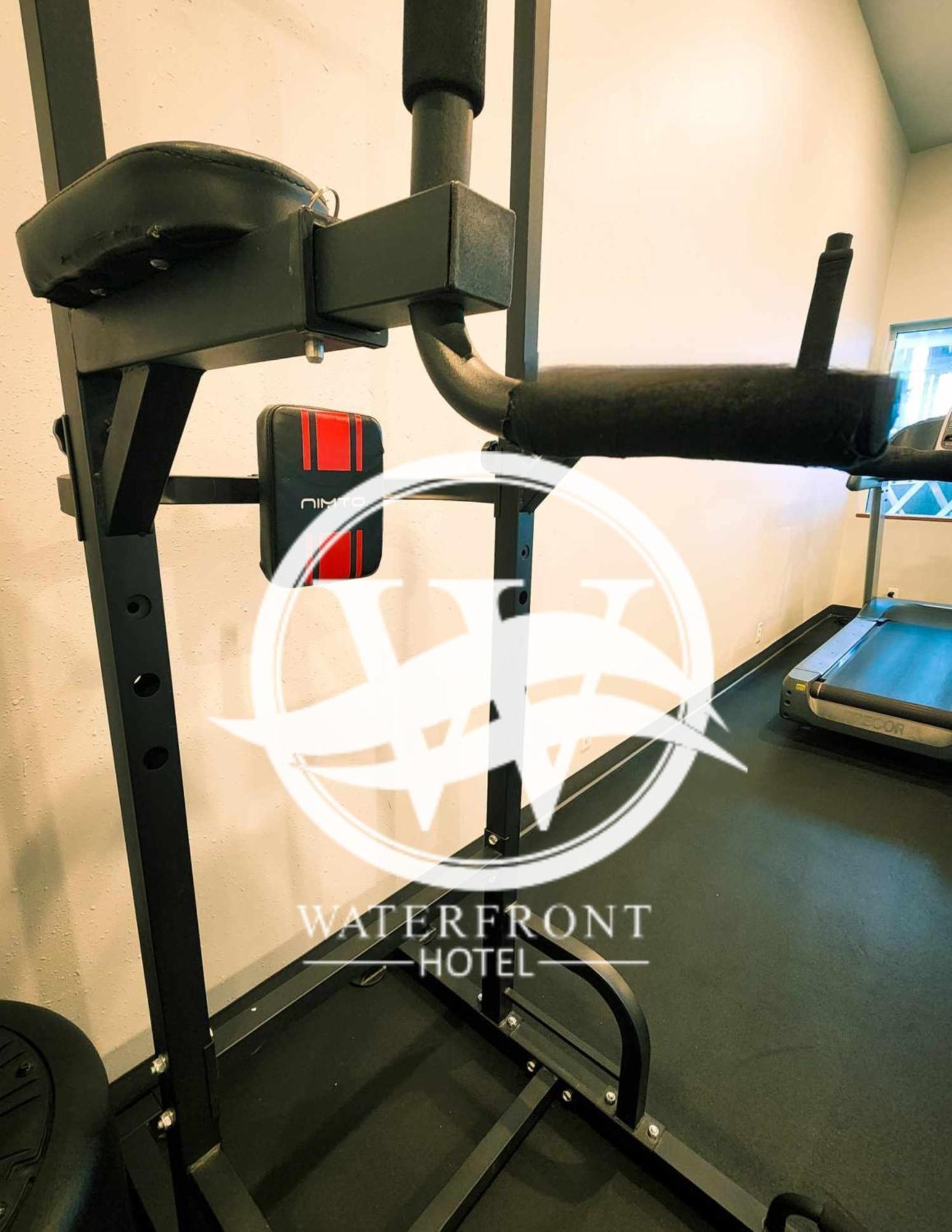 Waterfront Hotel برايري دو شين المظهر الخارجي الصورة